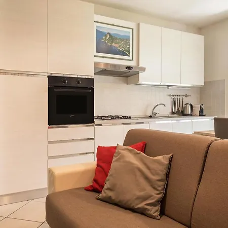Appartamento Ormeggio Lago Maggiore Apartmán *